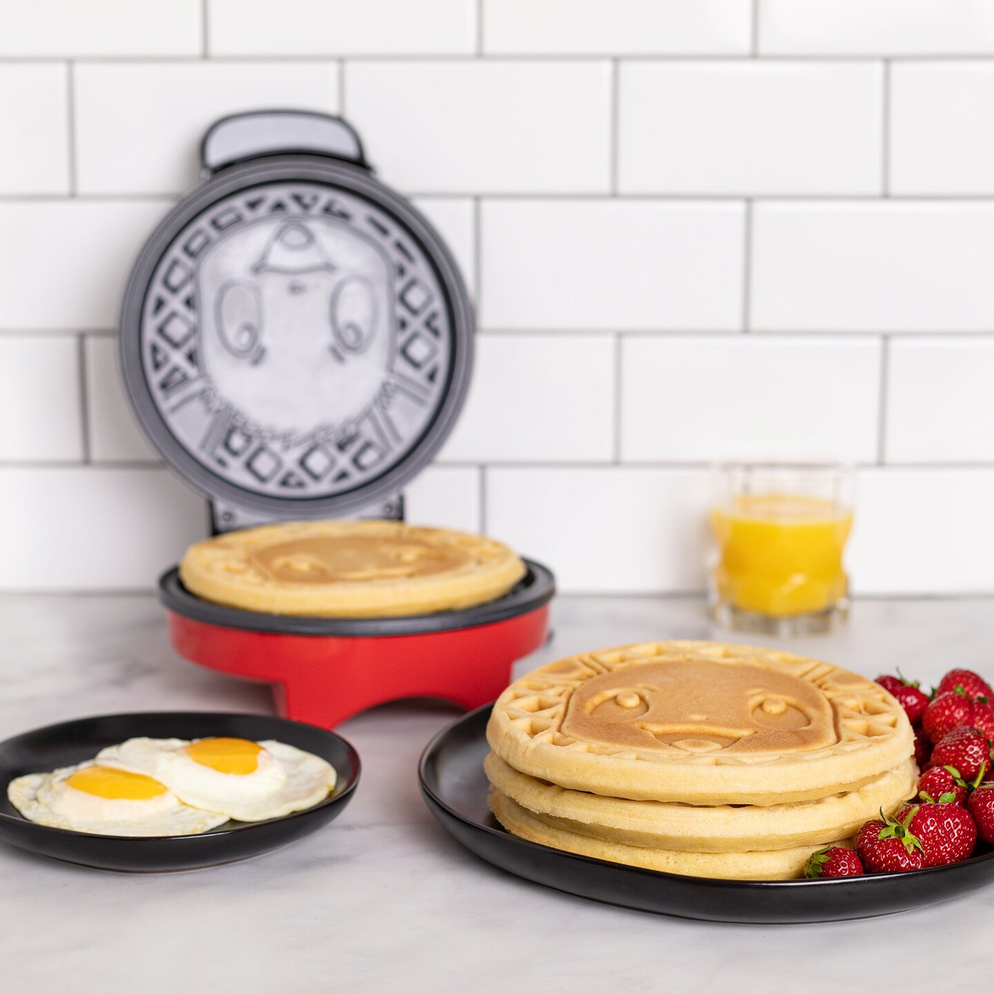 Uncanny Brands Pokemon Eevee Waffle Maker