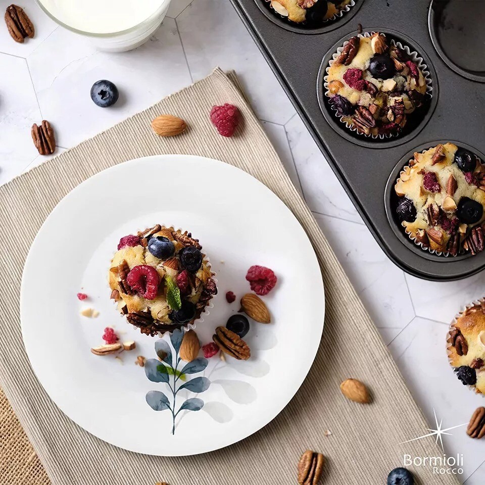 Bormioli Rocco White Moon Botanica Blue, Set Of 6, 7.75" Dessert Plates