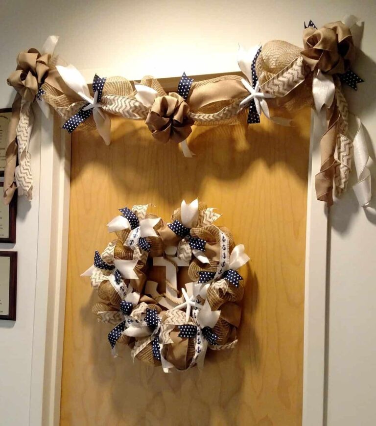 How to Make a Nautical Anchor Wreath and Swag image 2