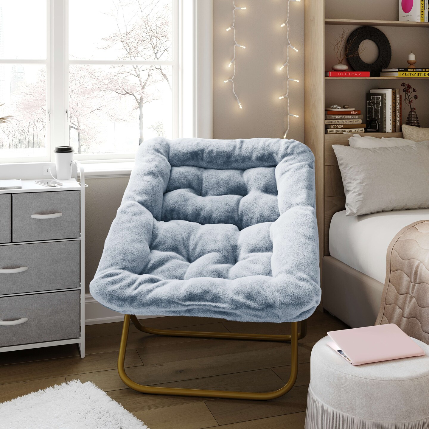 Emma and Oliver Aisling Oversized Folding Saucer Chair for Dorm, Bedroom