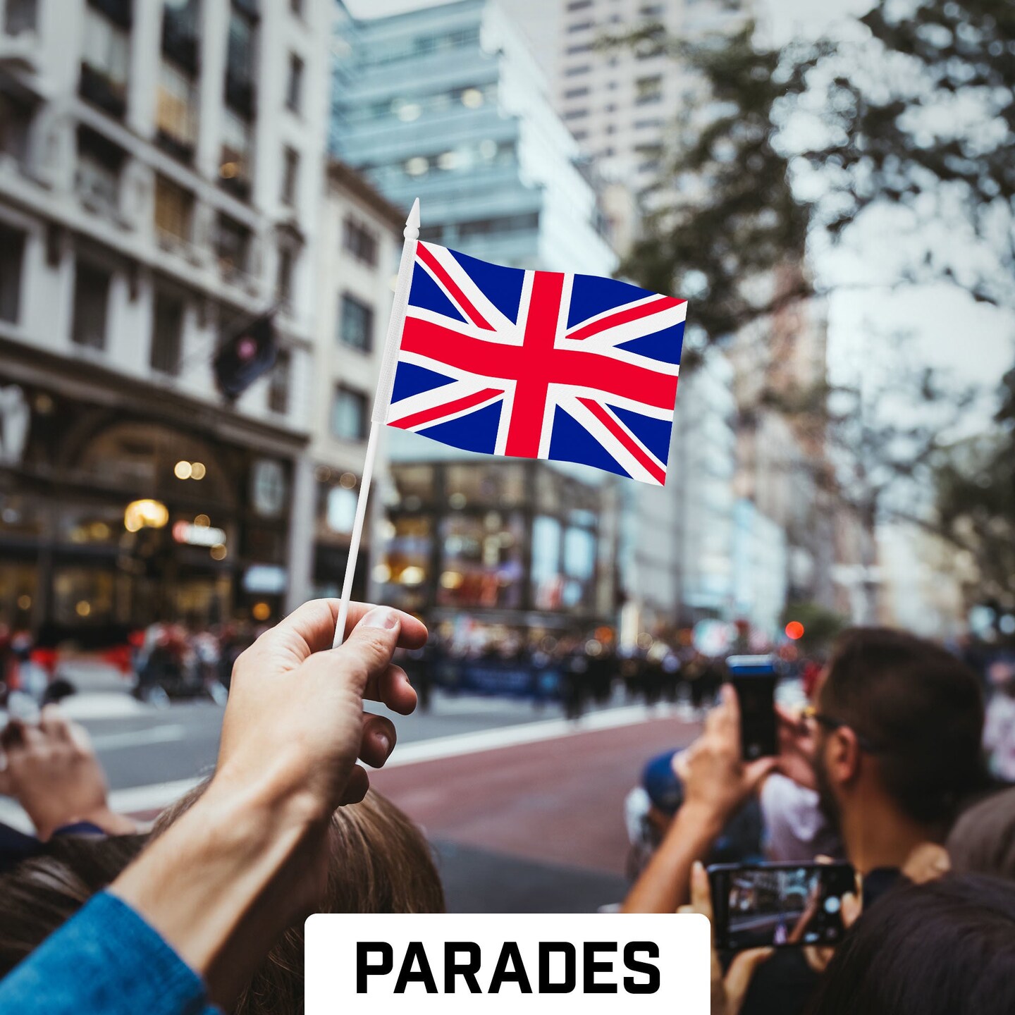G128 30 Pack Handheld United Kingdom UK Stick Flags | 4x6 In | Printed 150D Polyester, Country Flag, Solid Plastic Stick, Spear White Tip