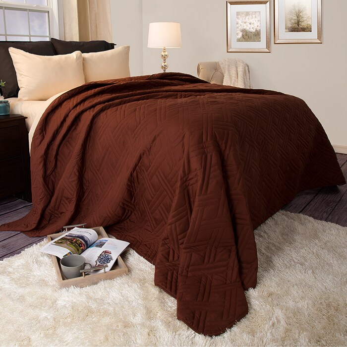 Lavish Home Twin Bed Quilt Solid Color Chocolate Lightweight Polyester 65X86