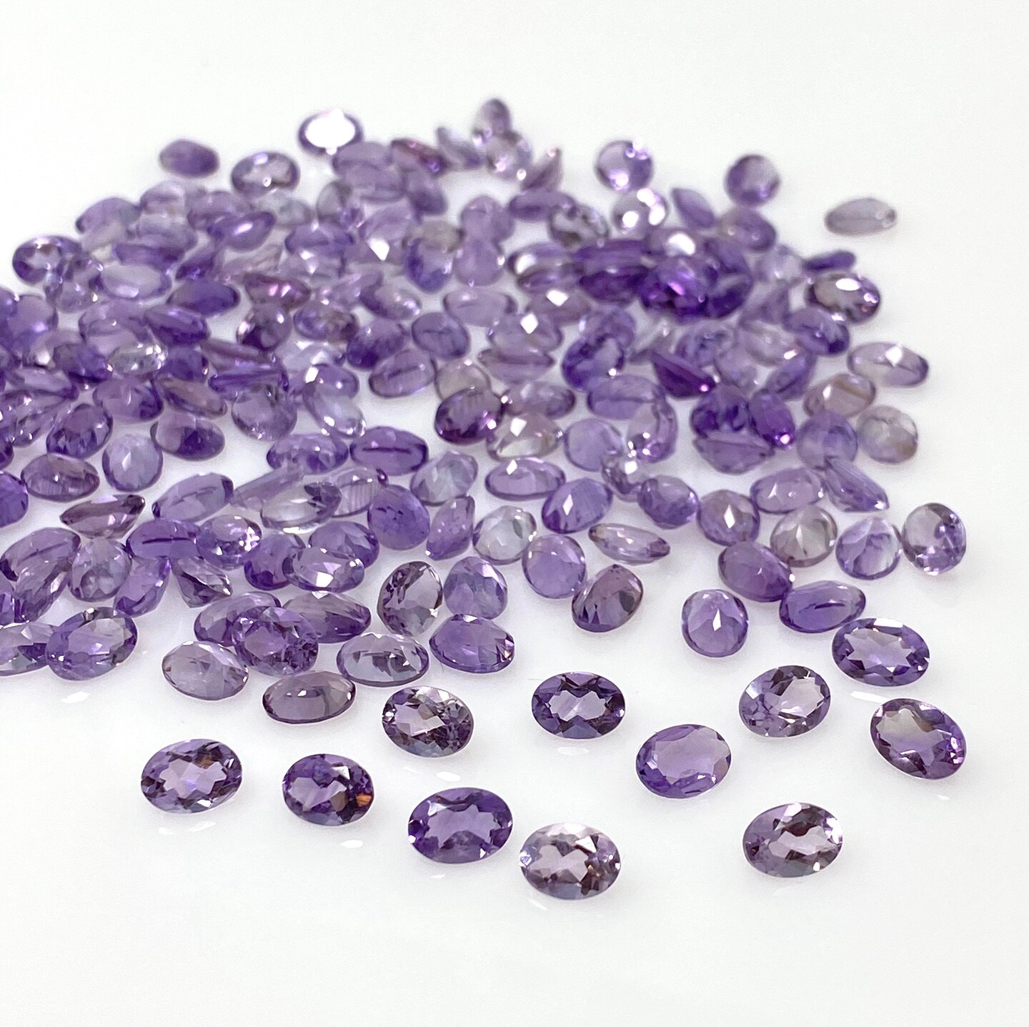 Natural Amethyst and Genuine Cut Stone, Oval Gemstones, 7mmx 5mm, Purple - 10 Pieces
