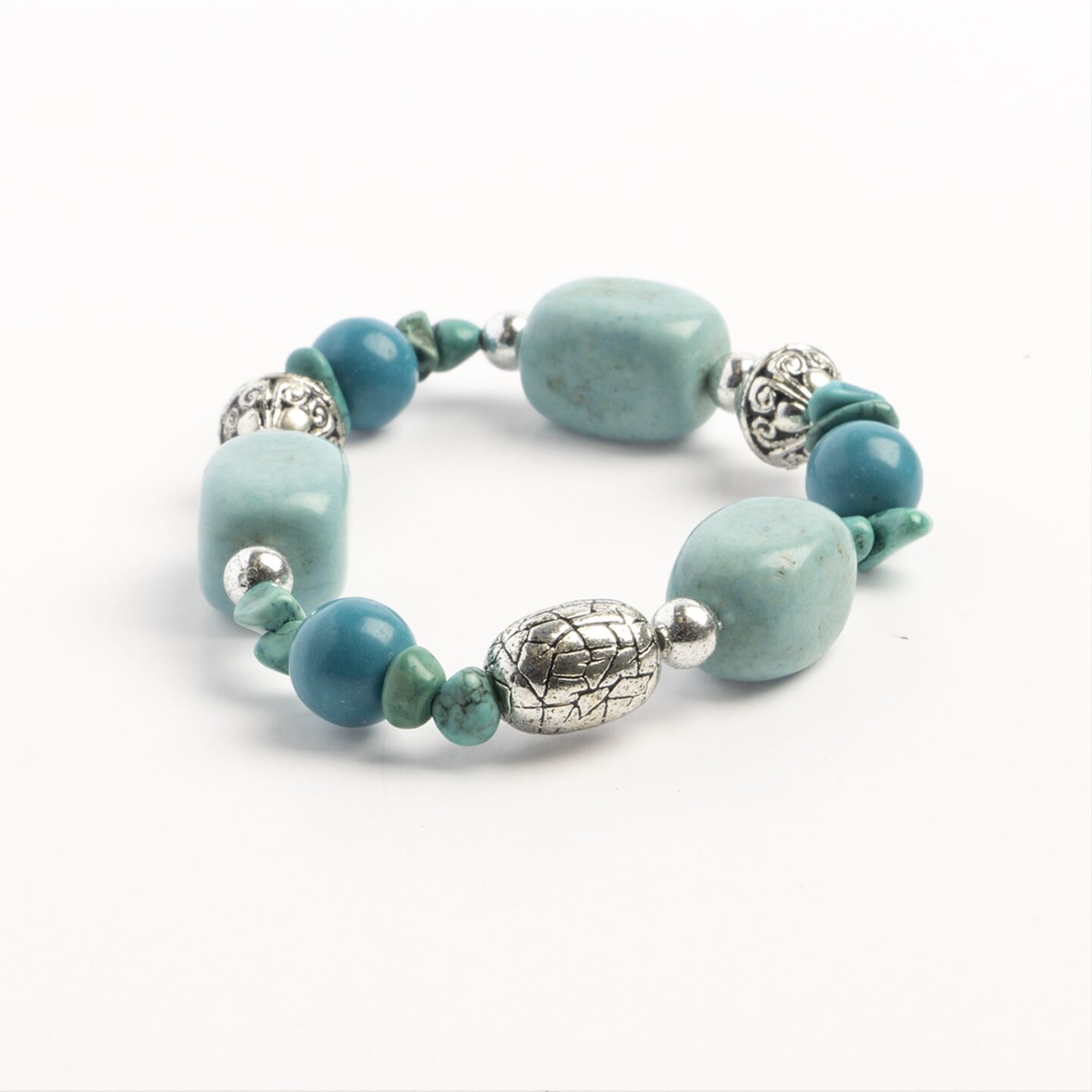Earth&#x27;s Jewels Semi-Precious Dyed Turquoise Magnesite Stretch Bracelet