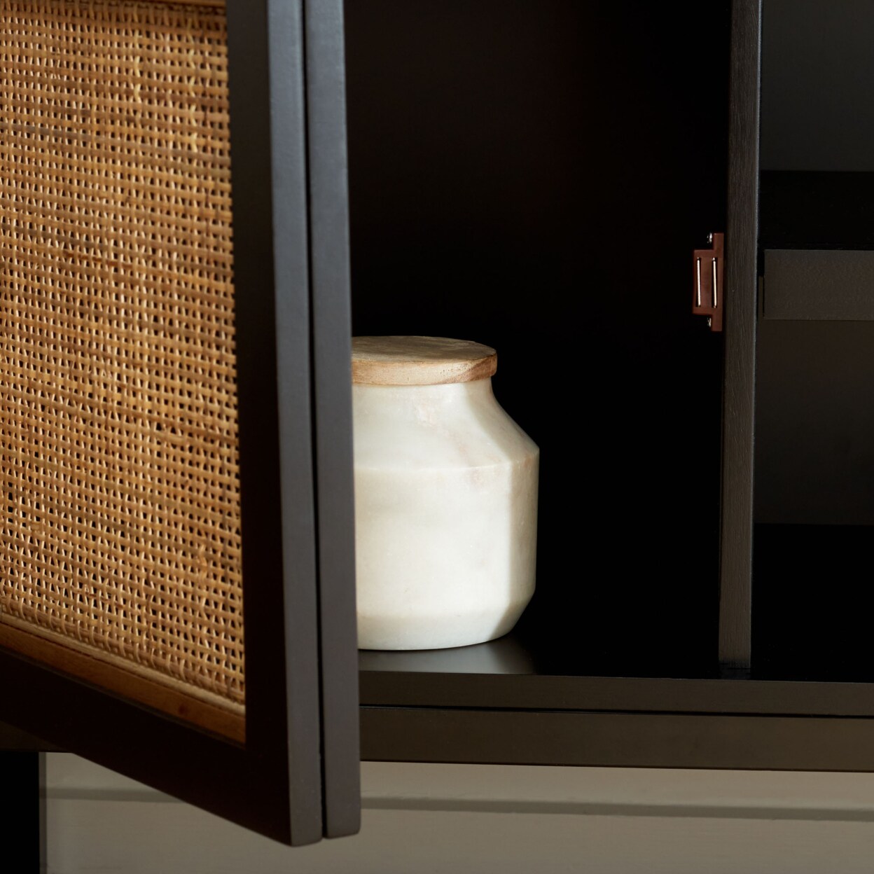 Safavieh   Zadie 1 Shelf Rattan Media Stand Black / Natural