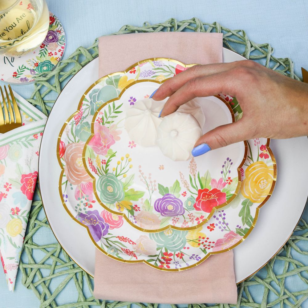 Garden Blooms 7 in. Premium Paper Plates (Set of 16) | Michaels Garden Blooms 7 in. Premium Paper Plates (Set of 16) | Michaels