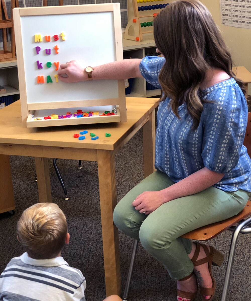Magnetic Table Top Easel