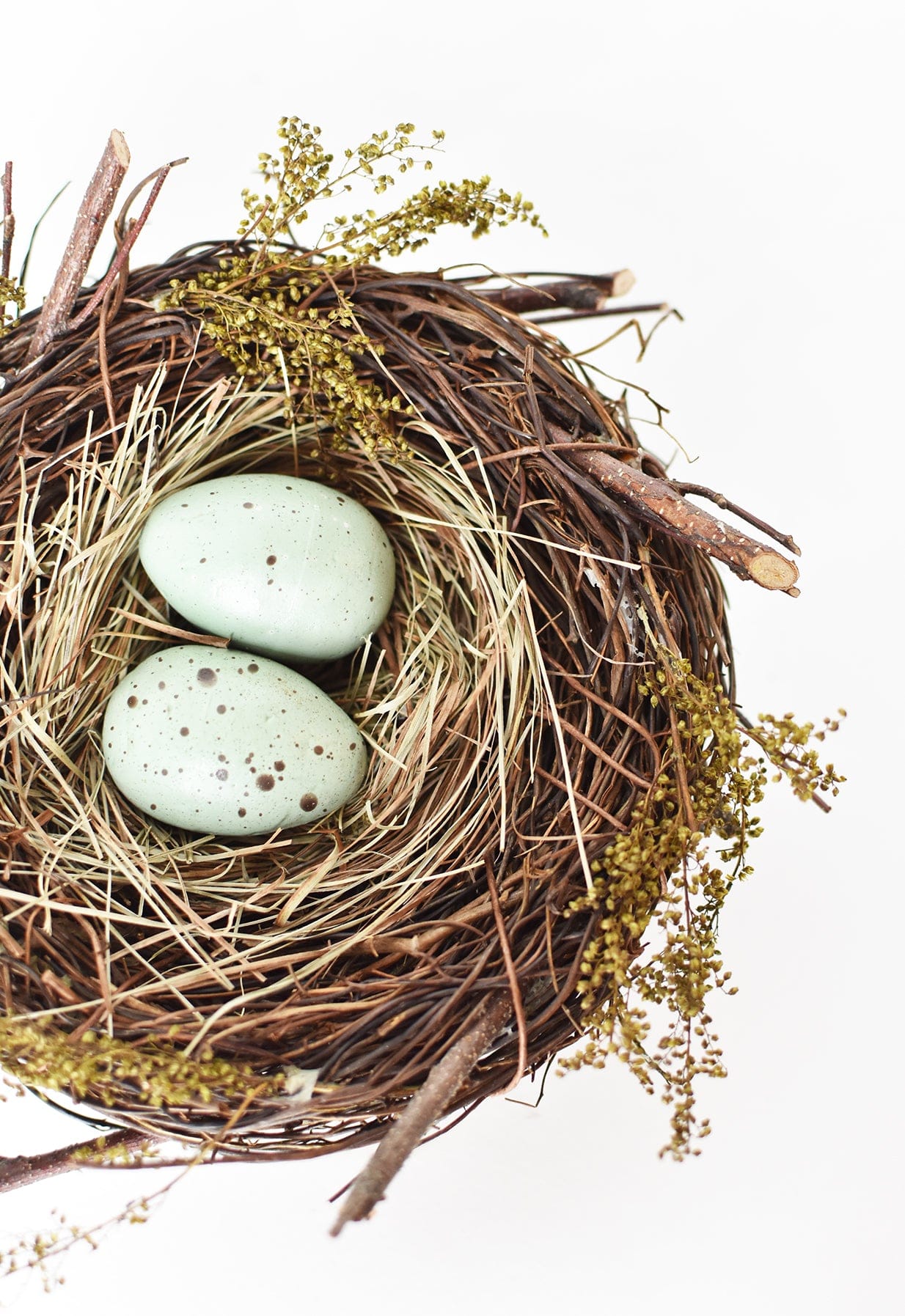 6&#x22; Mossy Twig Bird Nest w/ Eggs