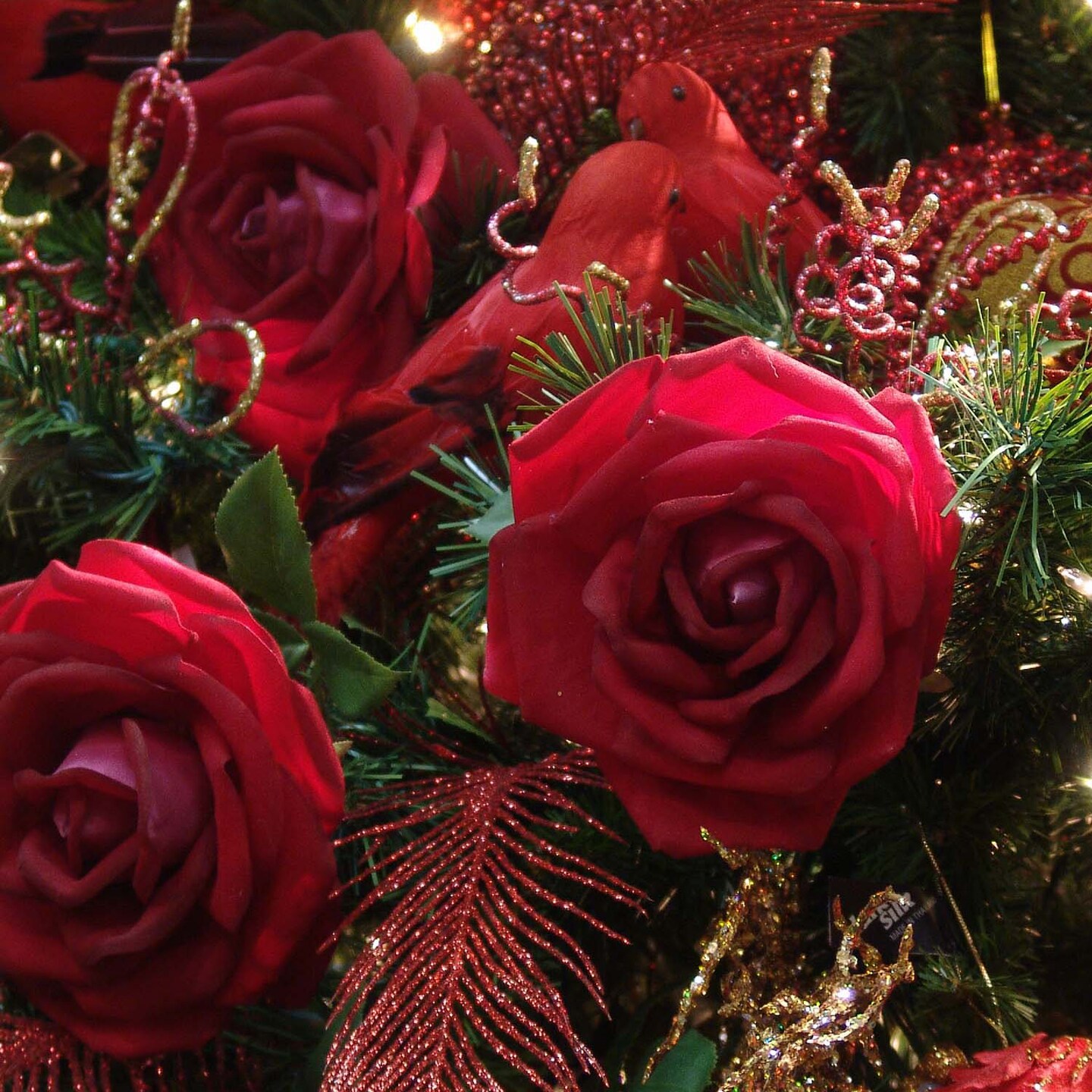 12" Red Velvet Rose Bouquet - 12-Pack, 7 Silk Flowers with Lifelike Foliage, Elegant Floral Décor, Perfect for Events & Home - Ideal for All Seasons, Floral Home by Artificial Flowers