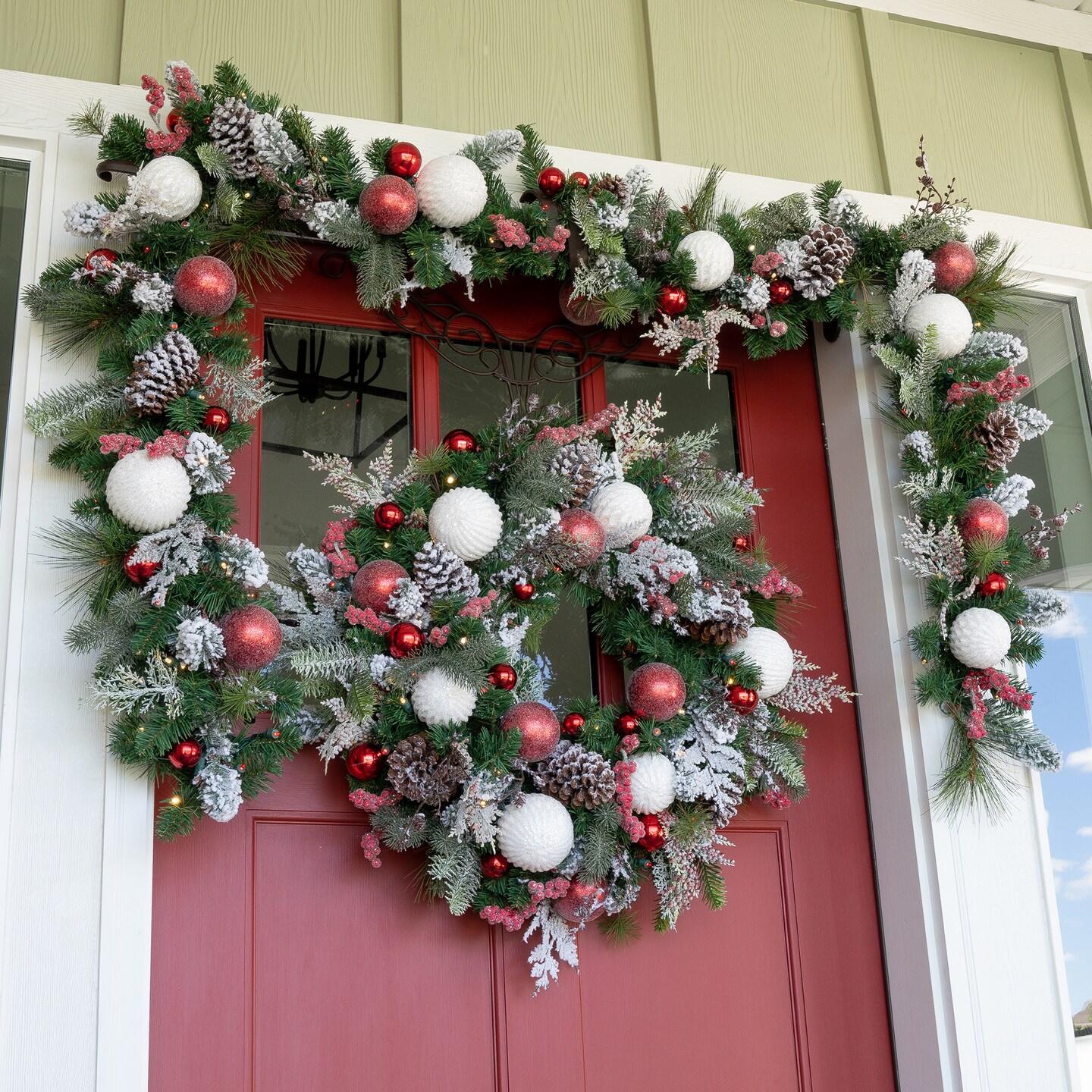 30 in. Lighted Christmas Wreath - Frosted Wonderland