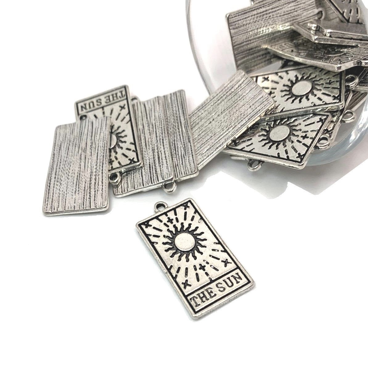 1, 4, 20 or 50 Pieces: The Sun Silver Tarot Card Fortune Teller Pendant
