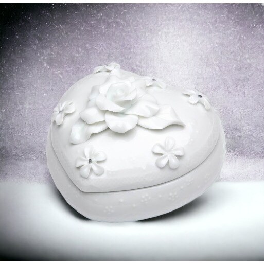 kevinsgiftshoppe Ceramic White Heart Shaped Jewelry Box with Rose Flower Wedding Decor or Gift Anniversary Decor or Gift Home Decor