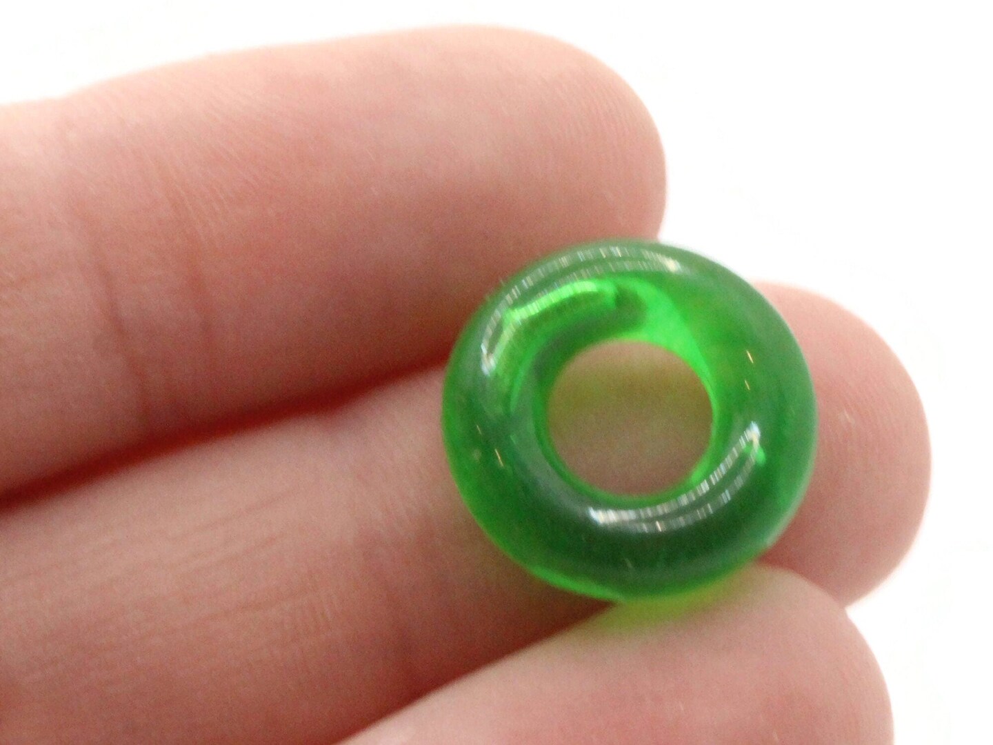 12 16mm Clear Green Ring Beads Vintage Plastic Links