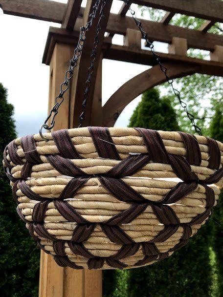 14&#x22; MATTIS Two Color Hanging Woven Basket