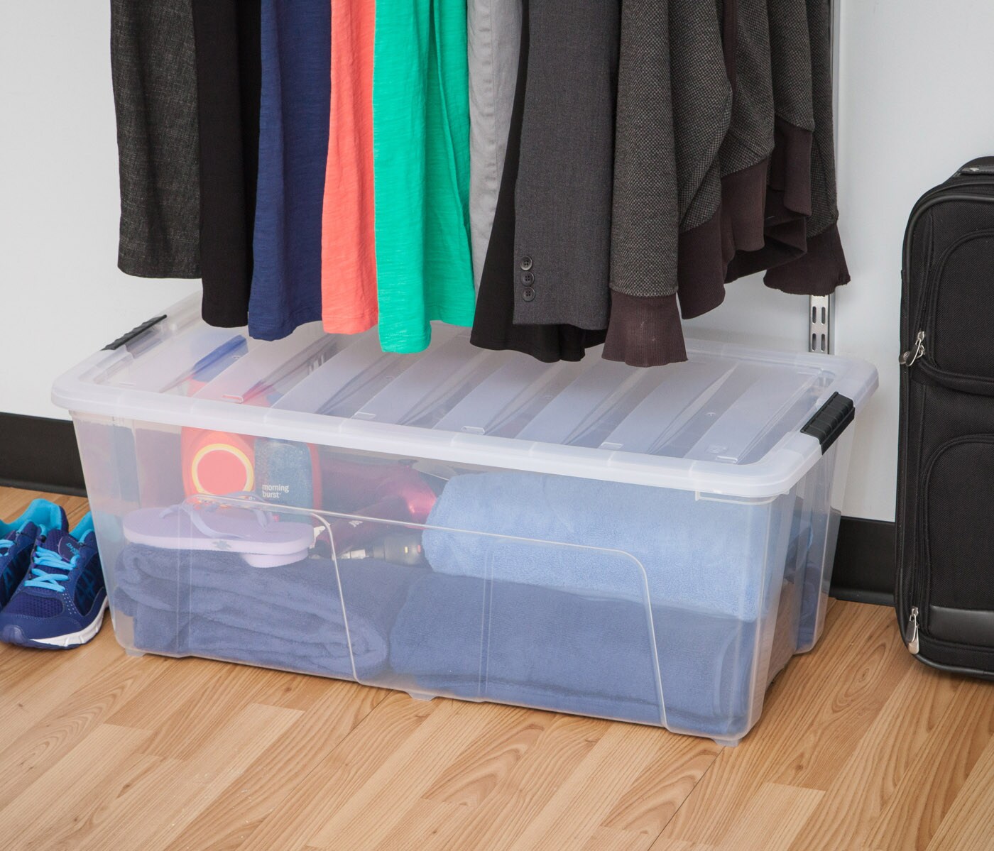 IRIS USA 2 Pack 84 Quart Stackable Plastic Storage Bins with Lids and Latching Buckles, Clear, Containers with Lids and Latches, Durable Nestable