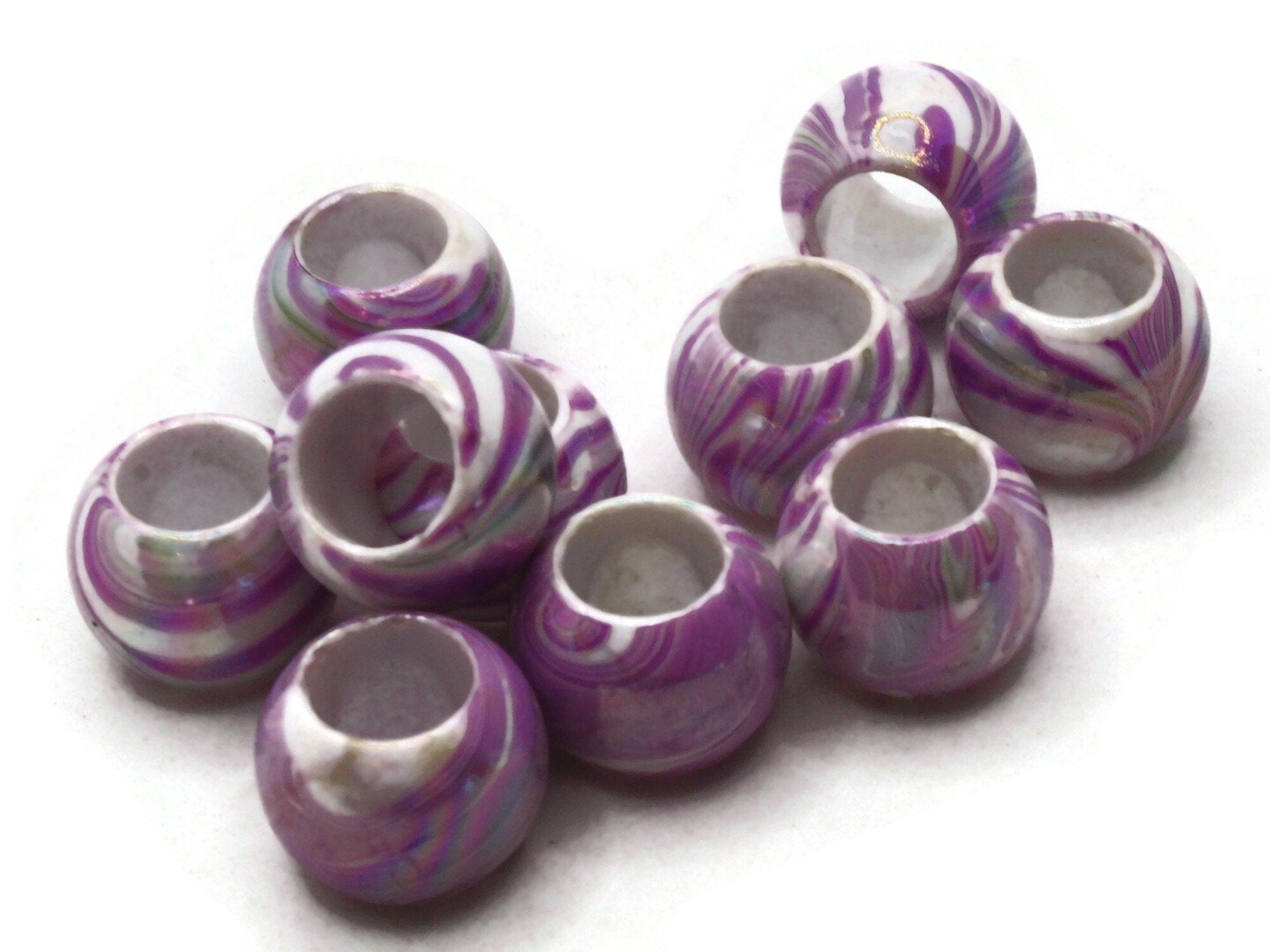 10 17mm Large Hole Macrame Purple Marbleized Round Plastic Beads