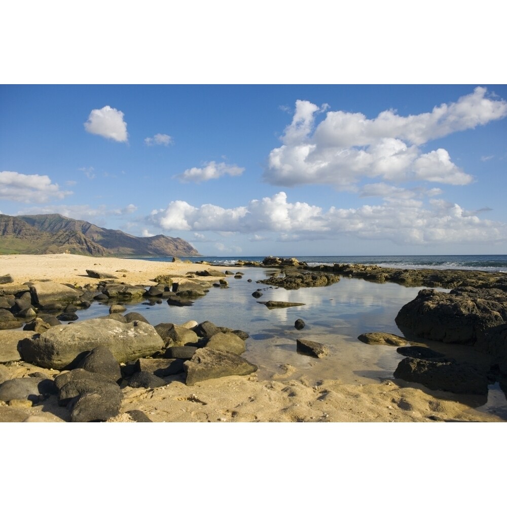 Posterazzi Hawaii  Oahu  Yokohama Bay  Waianae  Rocky Beach And Calm Ocean Poster Print