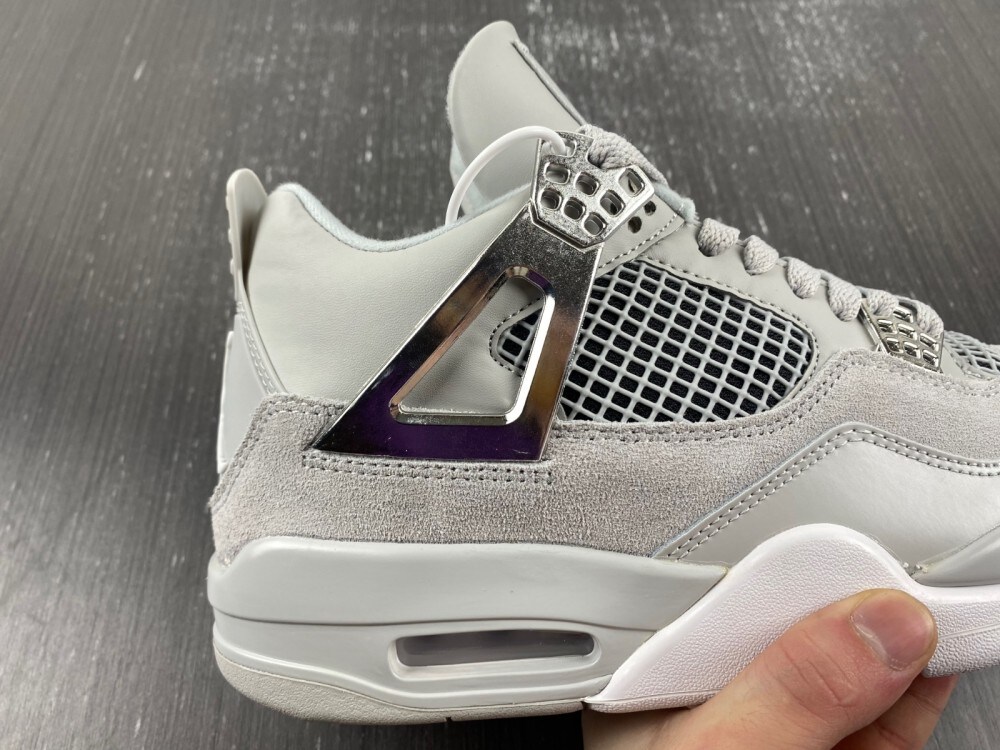 Air Jordan 4 Frozen Moments, Light Iron Ore, Sail-Neutral