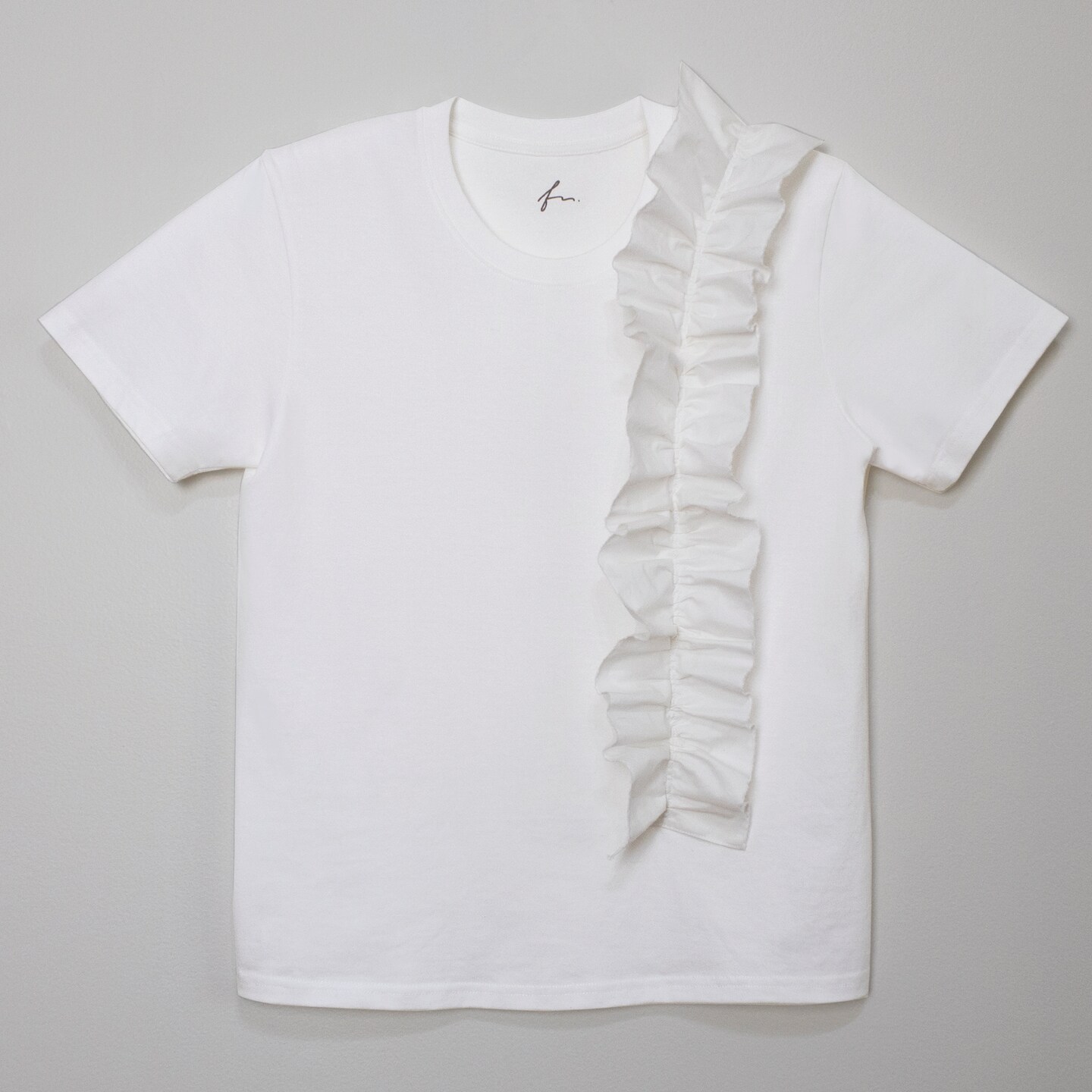 Asymmetric Ruffled Top in White. Cotton T-Shirt with Poplin Ruffle