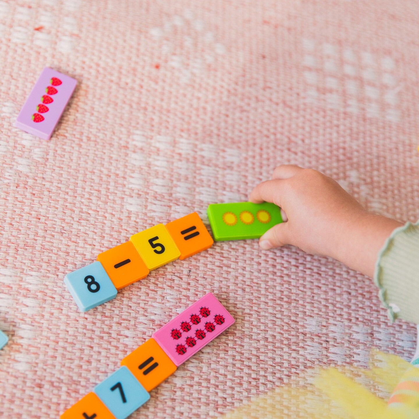 Math Dominoes &#x2014; Addition &#x26; Subtraction