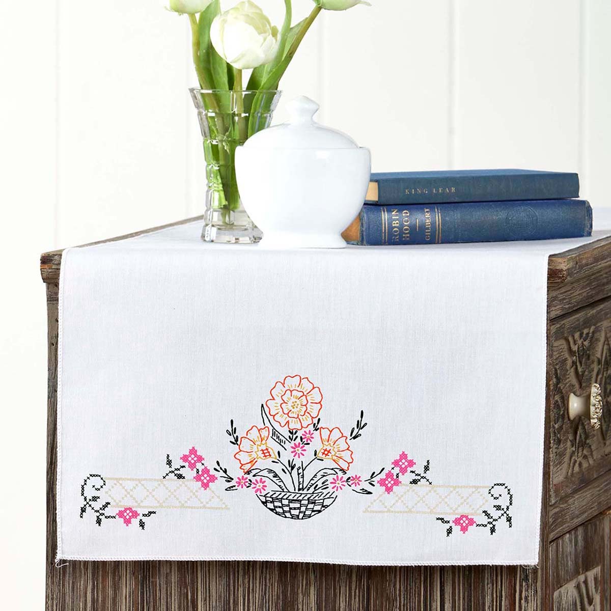 Herrschners  Minnie Dresser Scarf Stamped Embroidery