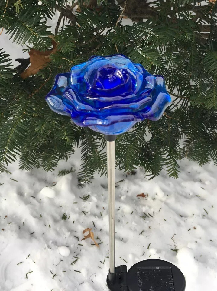 Solar Rose Flower Garden Path Stake White LED Light Outdoor Yard Lawn Art Decor