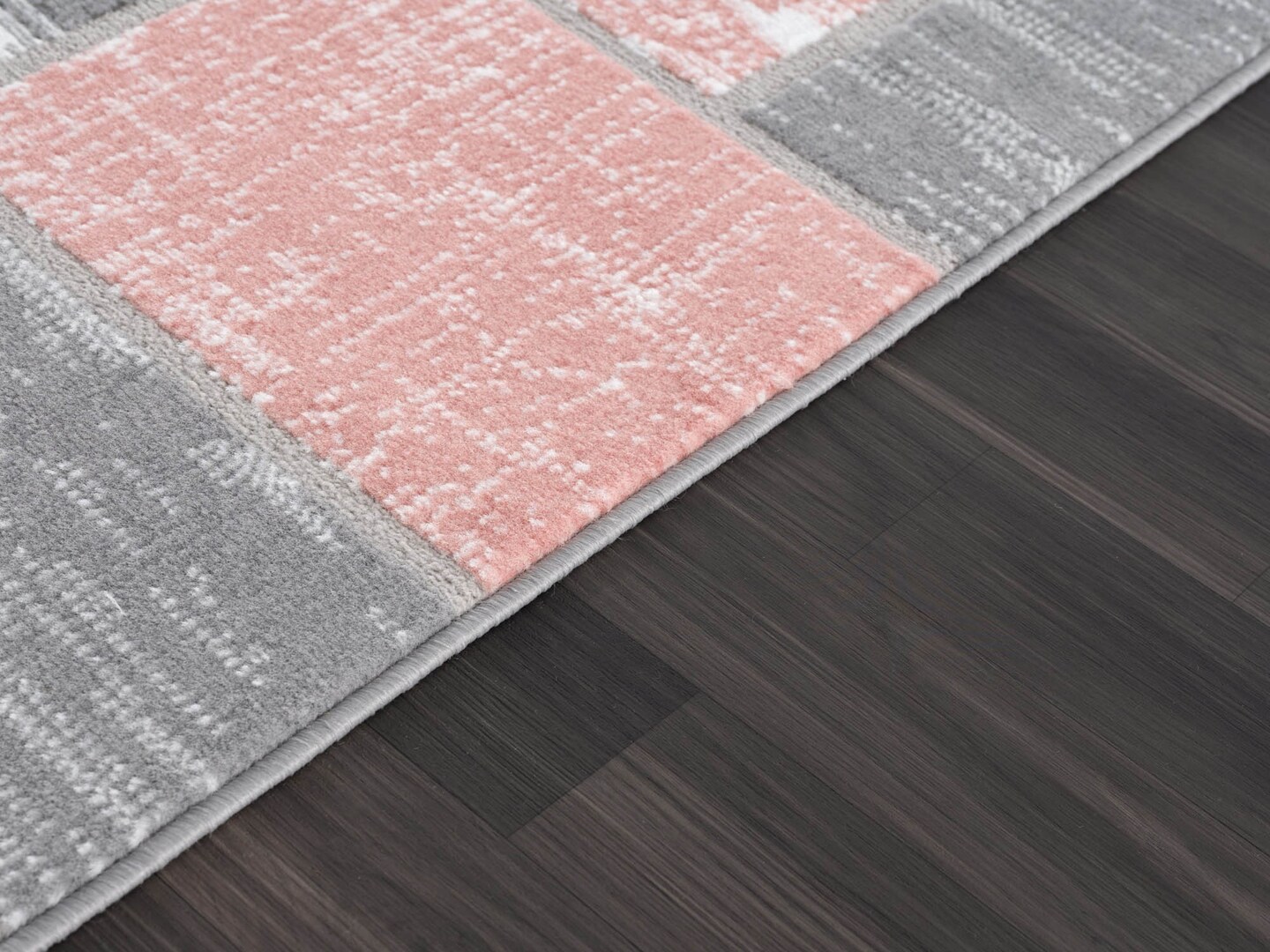L&#x27;baiet Rectangle Verena Pink Geometric 2 ft. x 3 ft. Scatter Area Rug