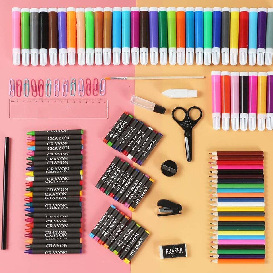 150pc Art Drawing Set Kit