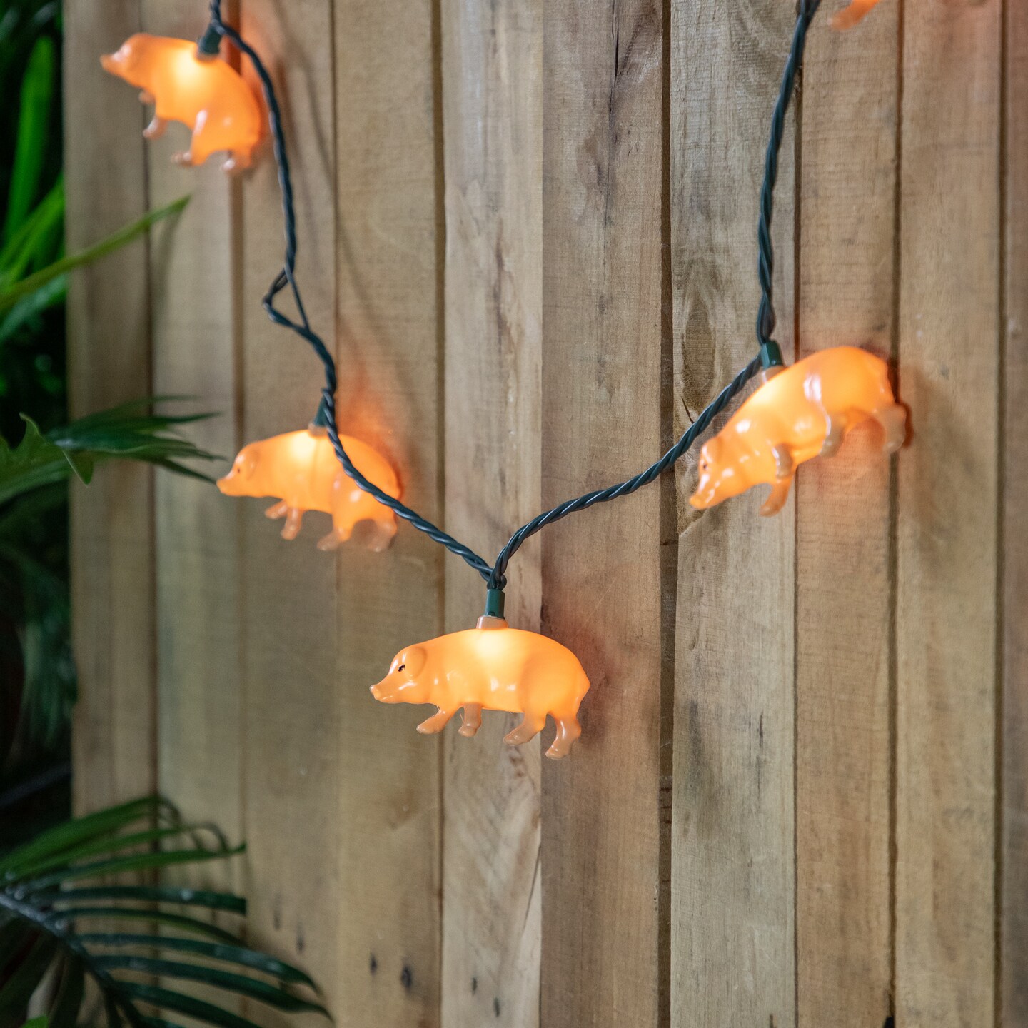 Northlight Pig Indoor Outdoor Patio Light Set - 6&#x27; Green Wire - 10ct