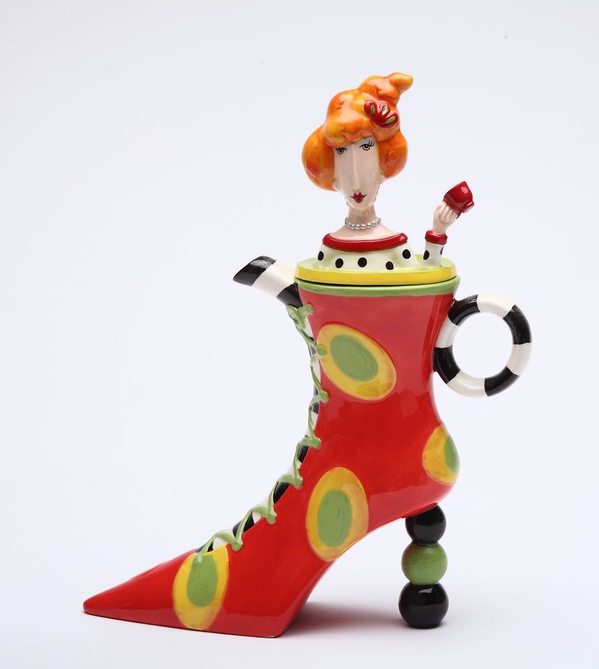 Ceramic Lady on Red High Heel Shoes Teapot, Gift for Her, Gift for Mom, Kitchen D&#xE9;cor, Tea Party D&#xE9;cor, Caf&#xE9; D&#xE9;cor