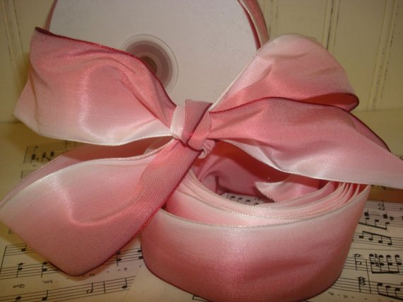 The Ribbon People Coral Pink and White Ombre Wired Craft Ribbon 0.75&#x22; x 54 Yards