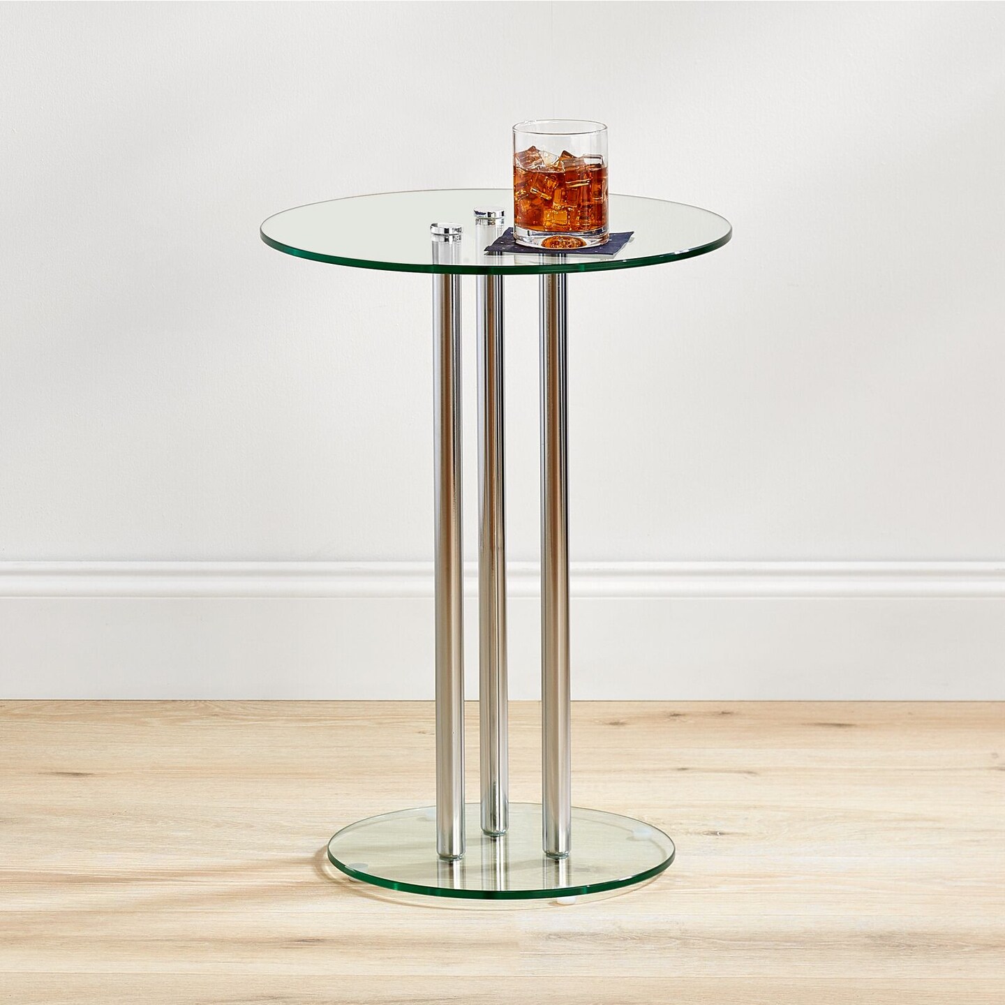mDesign Metal and Glass Top 16&#x22; Round Accent Side/End Drink Table - Clear/Chrome