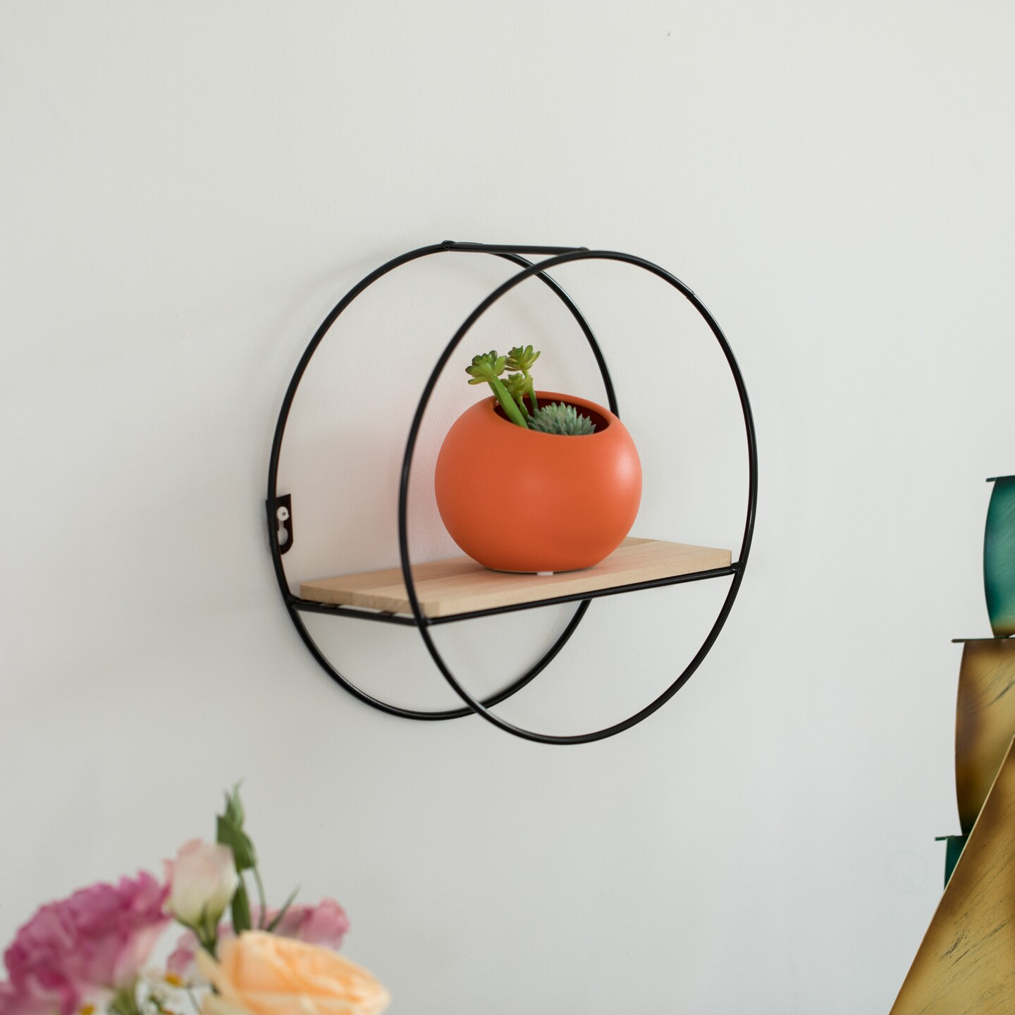 Decorative Modern Round Accent Floating Shelf Circle Decor Display Wall Mounted Rack with Metal Frame and Pine Wood Shelf
