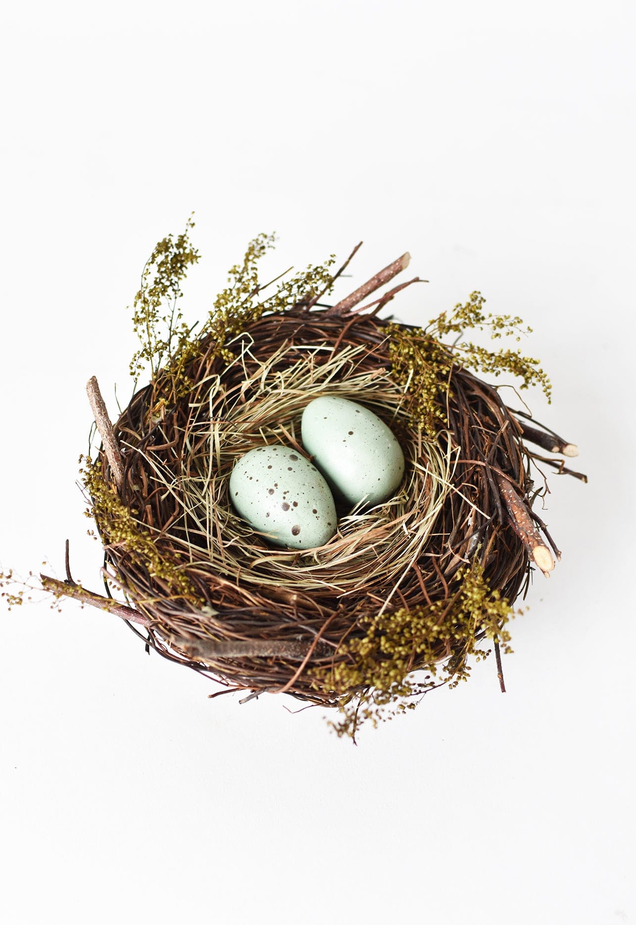 6&#x22; Mossy Twig Bird Nest w/ Eggs