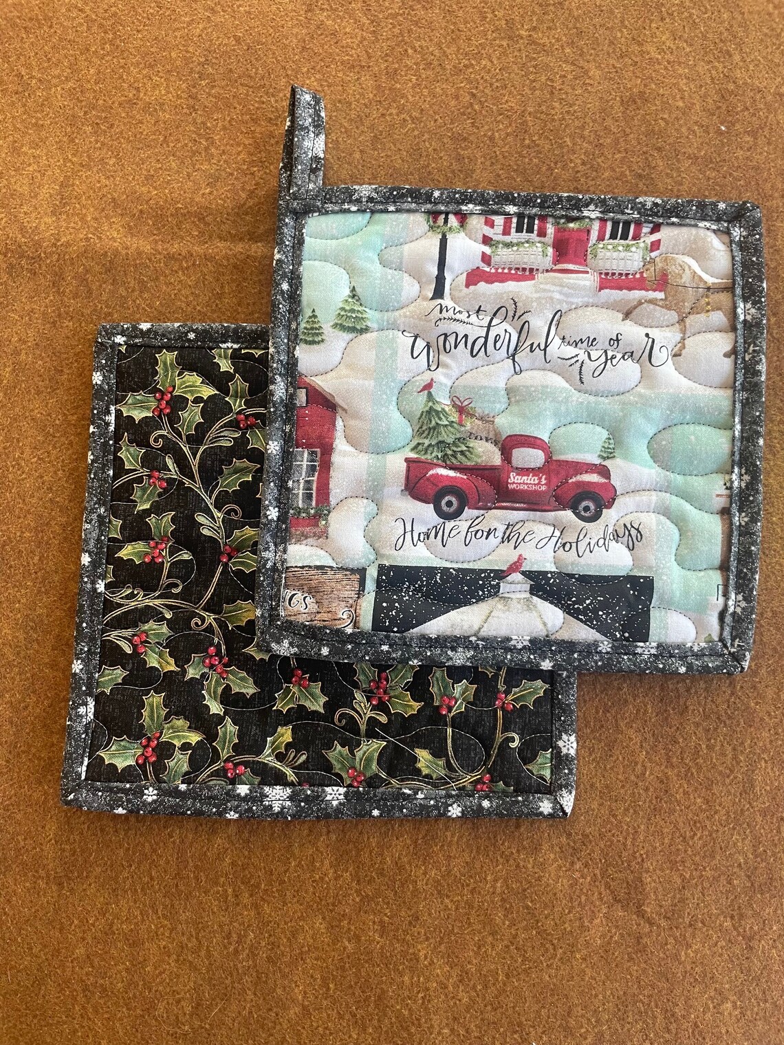  Christmas Pine Trees Oven Mitts and Pot Holders Sets