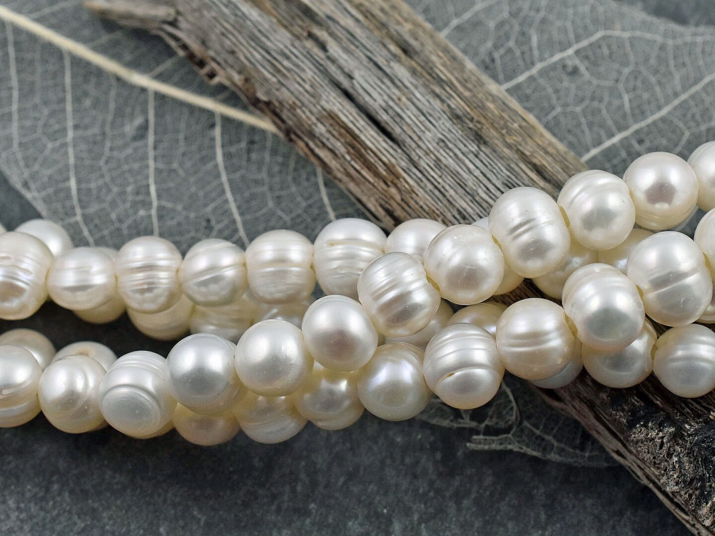 9mm Cream Large Hole Fresh Water Potatoe Pearls (8&#x22; Strand)