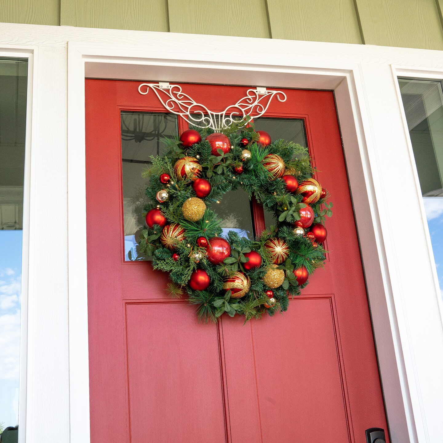 Lighted Christmas Wreath - Christmas Classic