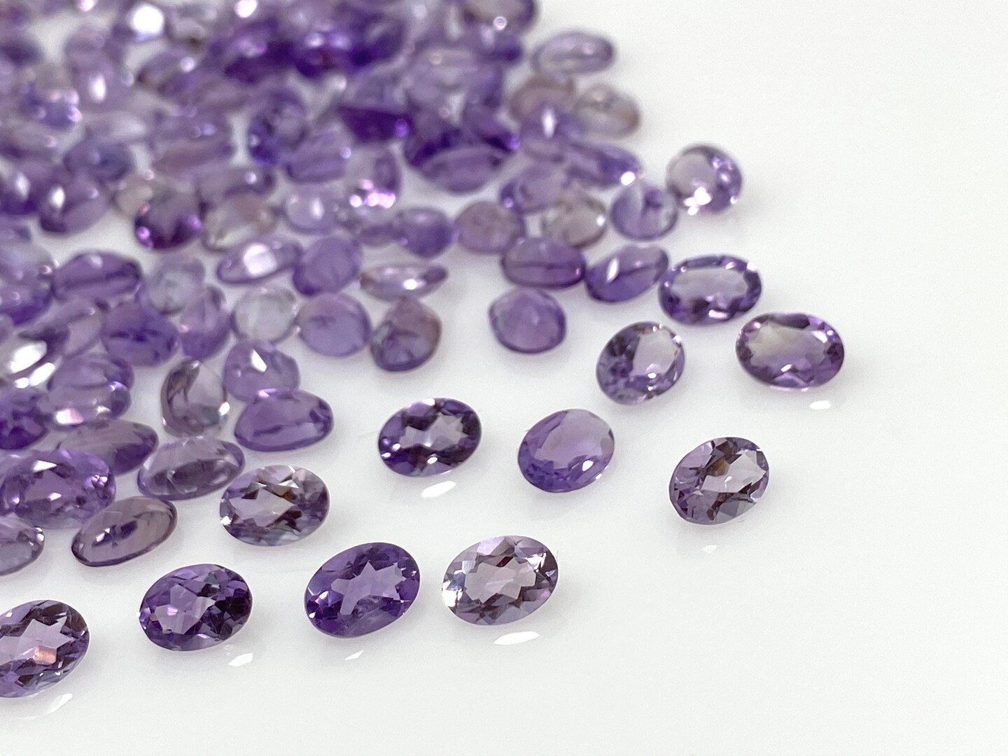 Natural Amethyst and Genuine Cut Stone, Oval Gemstones, 7mmx 5mm, Purple - 10 Pieces