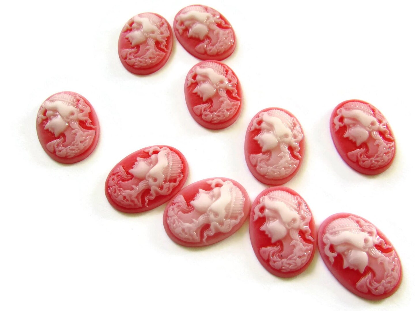 10 25mm x 18mm Red Woman&#x27;s Face Cameo Cabochons