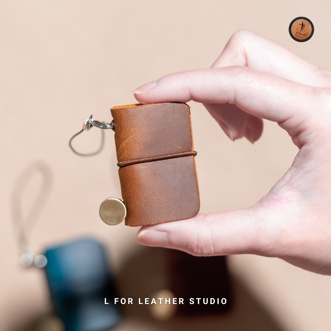 Mini Leather Journal, Tiny handcrafted Retro, Vintage Pocket