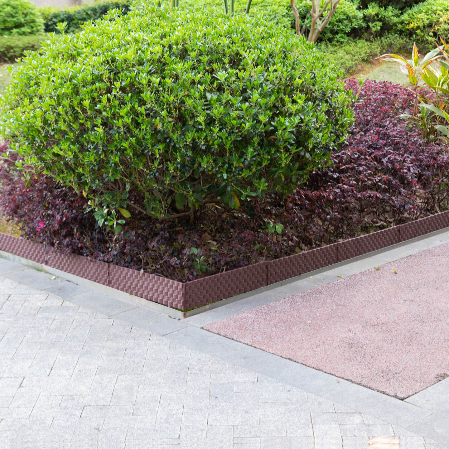 Set of 8 Pcs Decorative Rattan-Inspired Plastic Landscape Edging and Garden Fence Borders in a Rich Coffee Hue for Lawn, Outdoor Patio, Garden, and Flower Bed