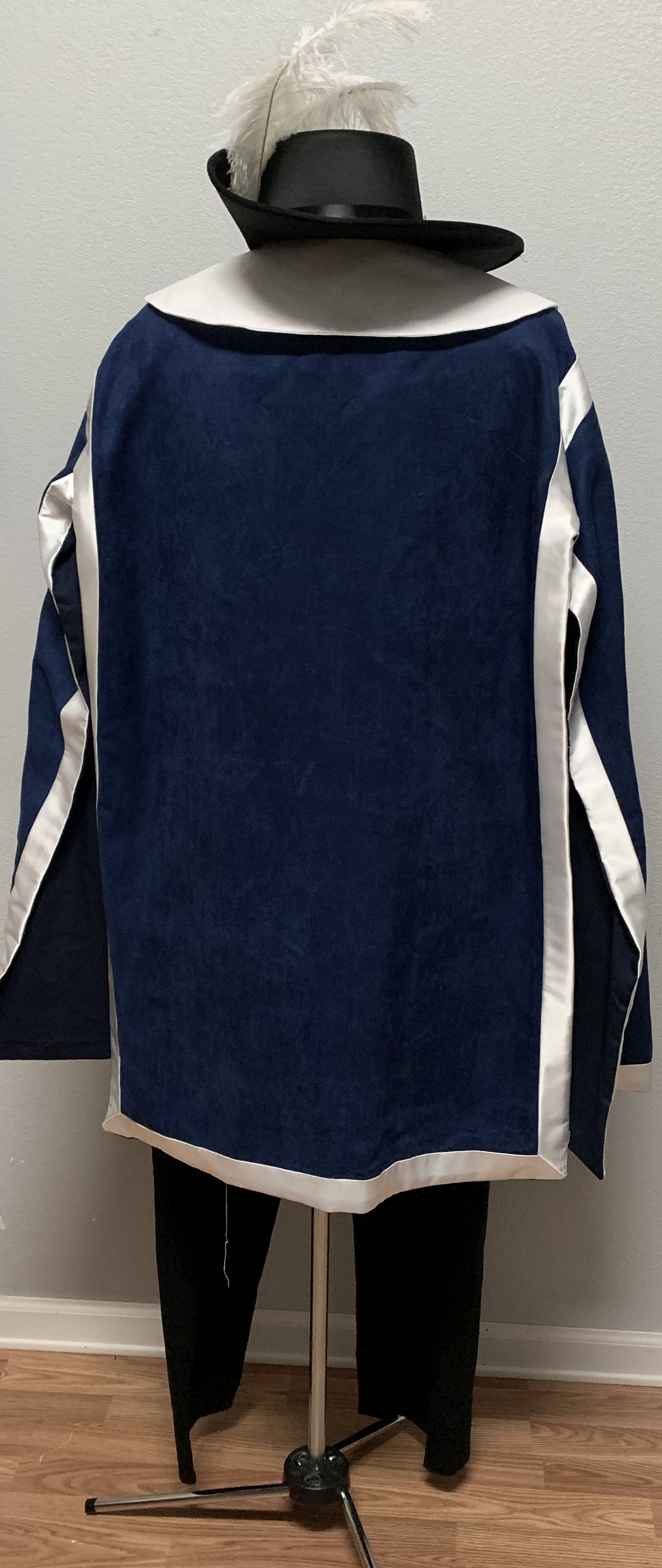 Musketeer Costume Renaissance Festival Men's Cape Cavalier Shirt Pants product 3