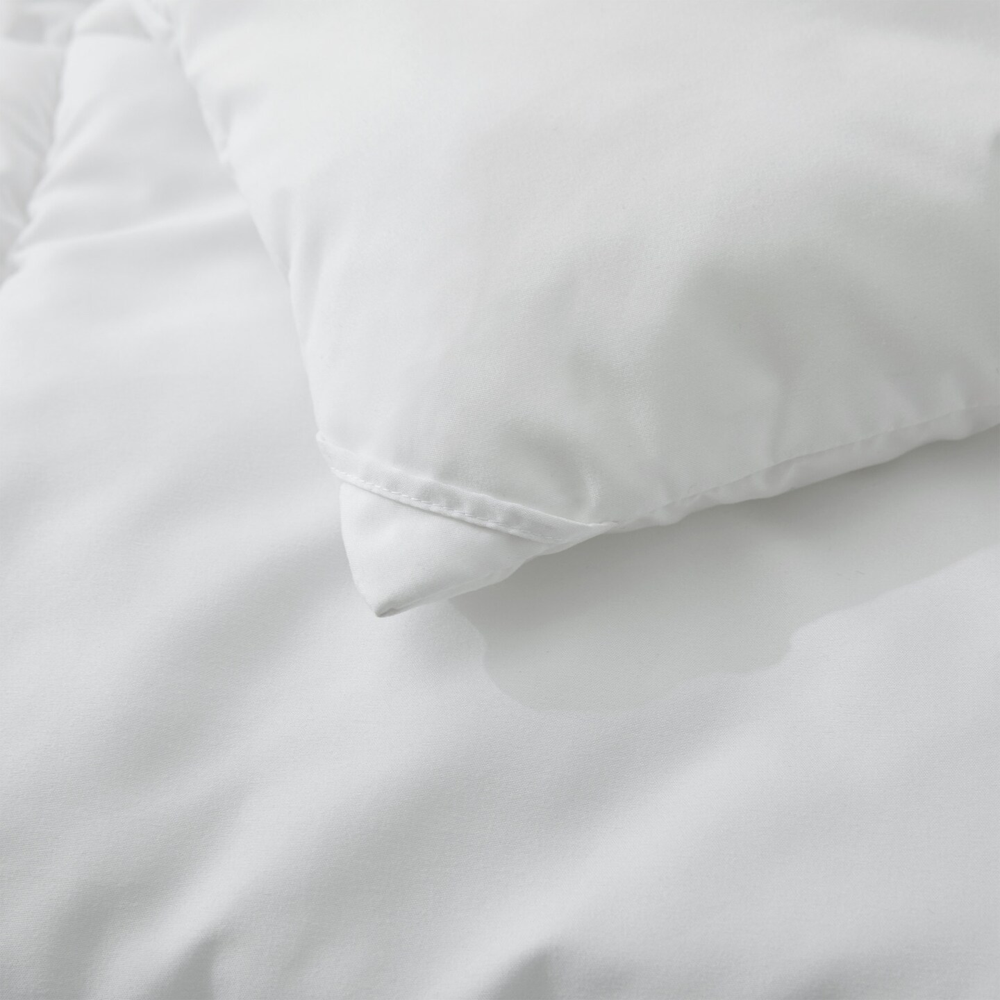 Lightweight Down Alternative Comforter Duvet Insert Microfiber Shell Queen
