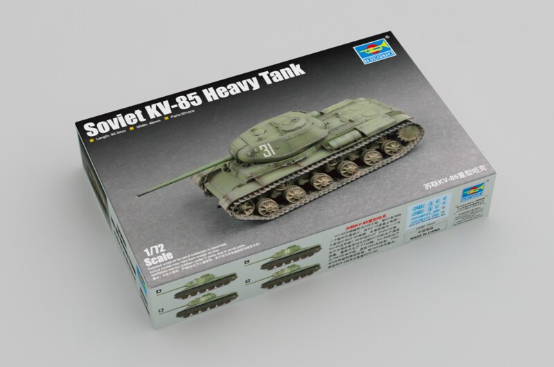Trumpeter  1/72 SOVIET KV-85 HEAVY  TANK Plastic Model