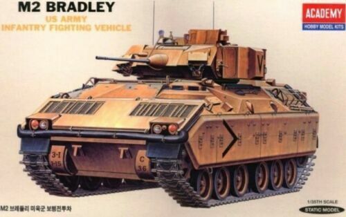 Academy  1/35 M2 Bradley Plastic Model