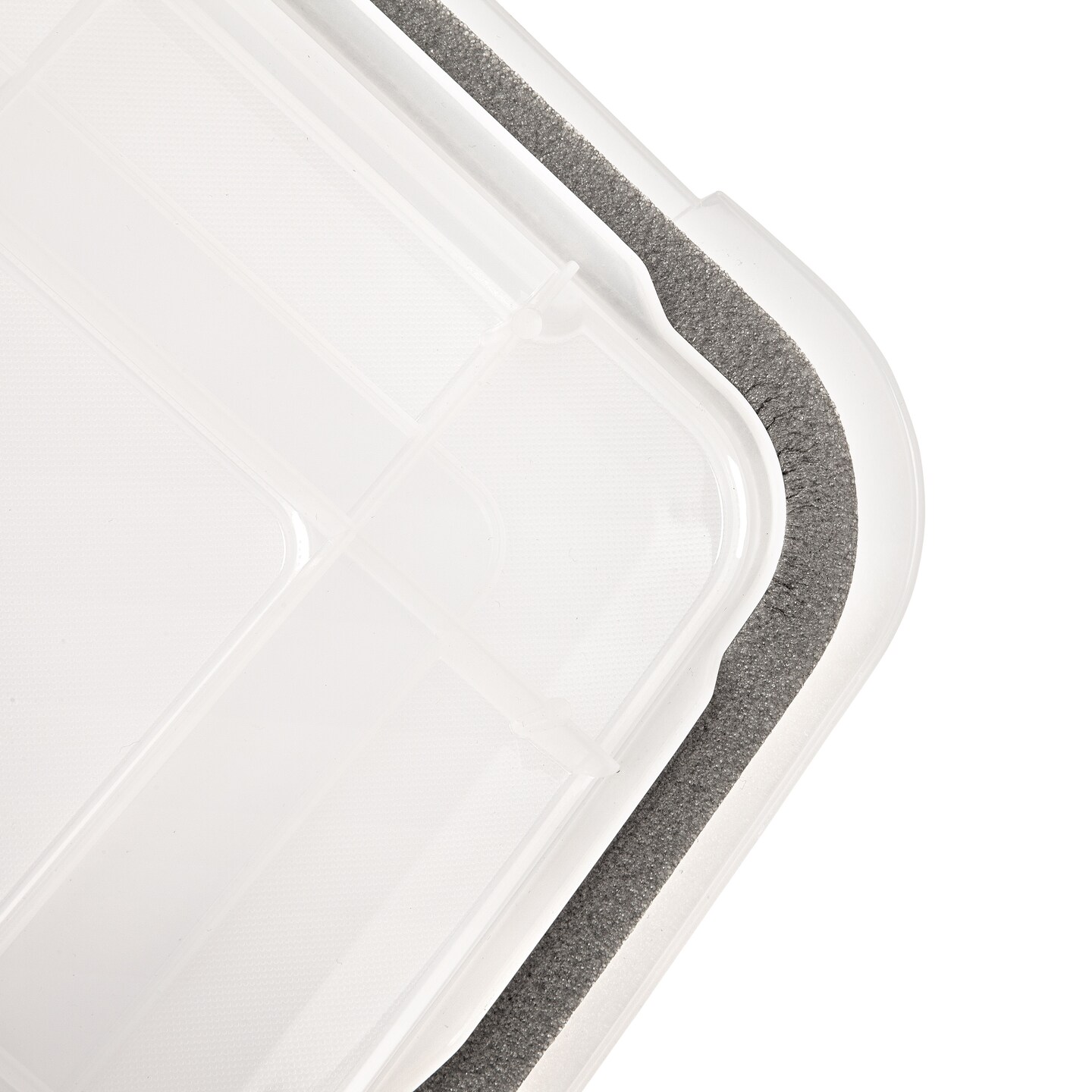IRIS USA WEATHERPRO Airtight Plastic Storage Bin with Seal Lid, Secure Latching Buckles and 2 Rear Wheels