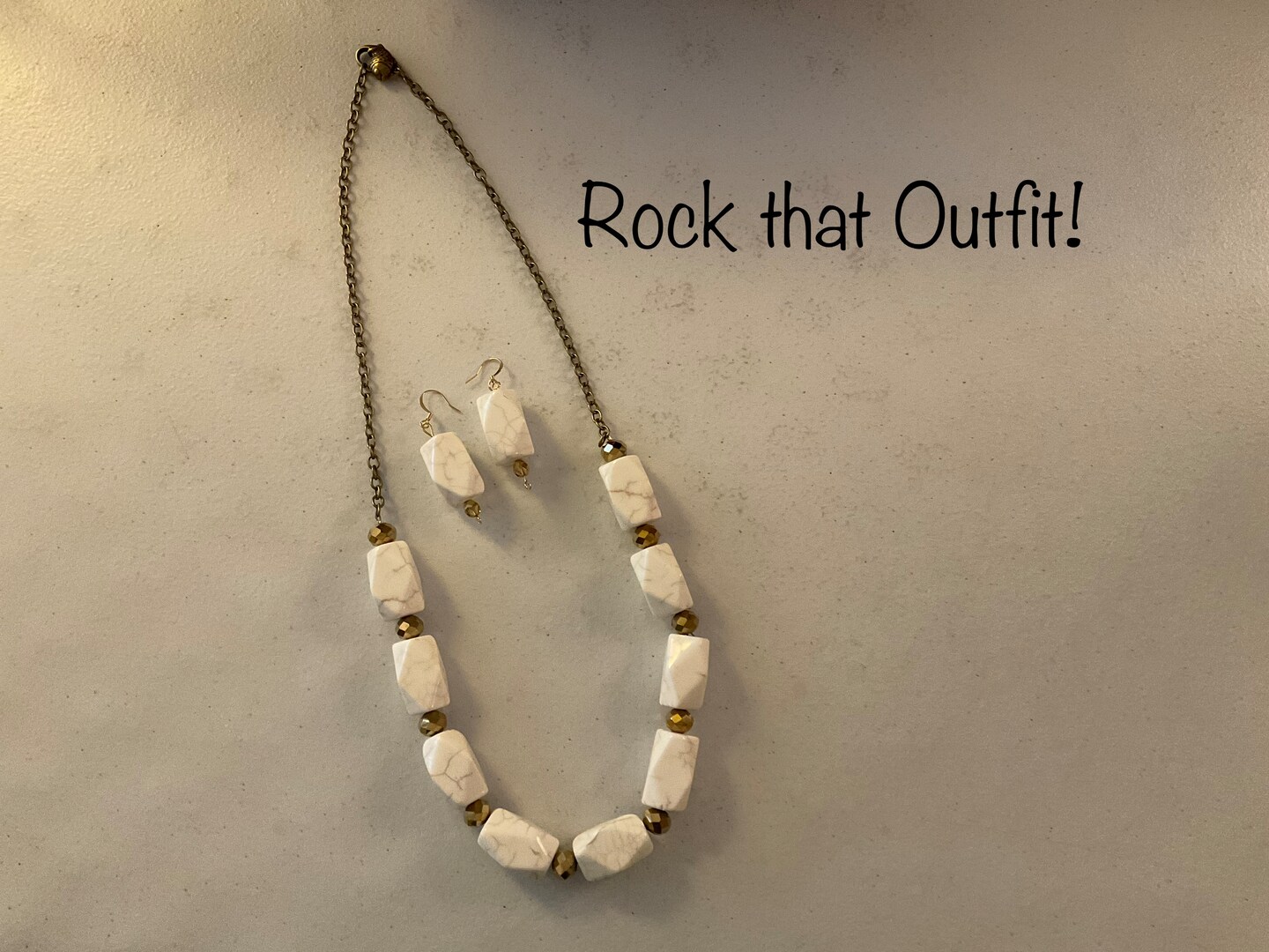 Ivory on sale stone color