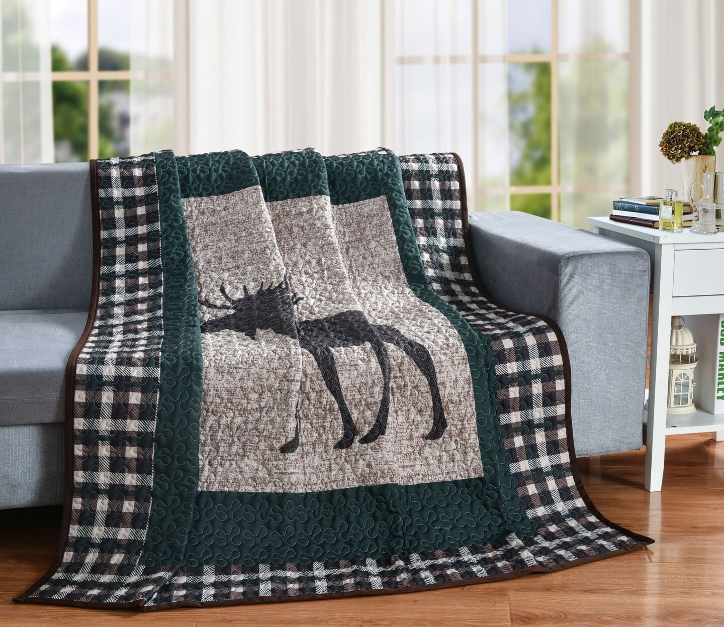 De Leon Collection Green and White Plaid Moose Quilted Throw Blanket 60&#x22; x 50&#x22;