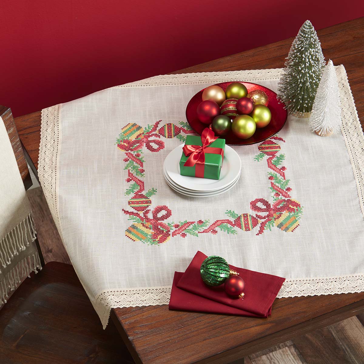Herrschners Holiday Ornaments Table Topper With Lace Stamped Cross-Stitch Kit