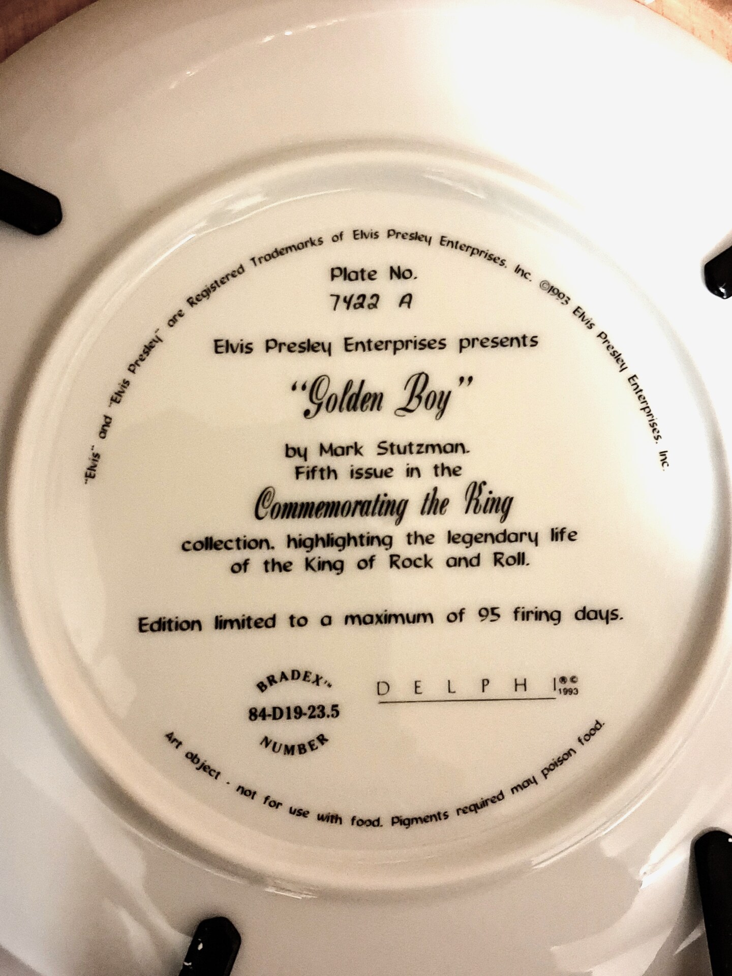 ELVIS PRESLEY &#x22; GOLDEN BOY&#x22; 8&#x22; COLLECTOR PLATE